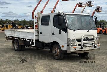 2012 HINO 300 SERIES 917 TRUCK