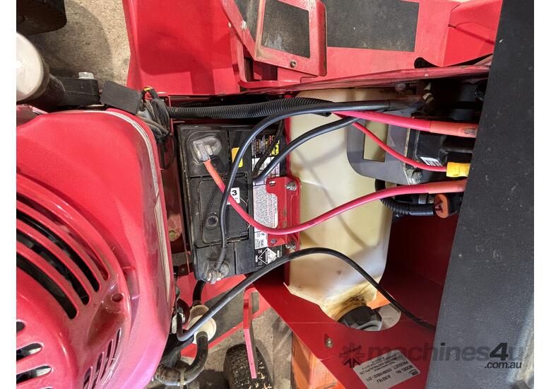 2019 Cox 3500 Stockman Ride-On Mower (Located Kerang, VIC)