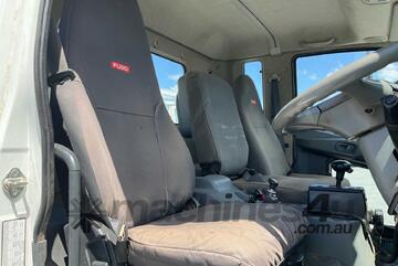 2017 Mitsubishi Fighter FM 1627 Tipper