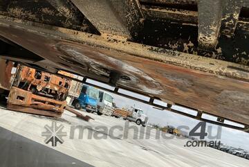 2008 Barker Drop Deck Tri Axle Semi Trailer