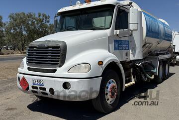 2007 FREIGHTLINER COLUMBIA CL112 RIGID TANKER