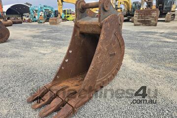 2020 Case Vic 49T 110 Pins GP Bucket