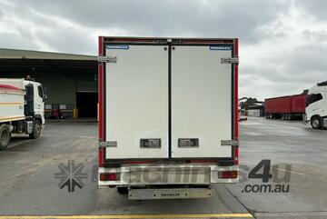 2020 Hino 300 616 Fridge Pantech