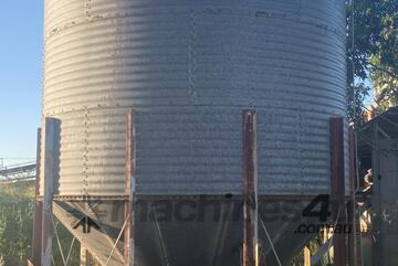   Silos /augers/mixer