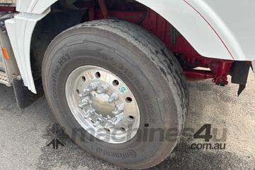 2009 Mack Superliner Prime Mover Sleeper Cab