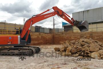 2013 Hitachi Excavator ZX200LC-3