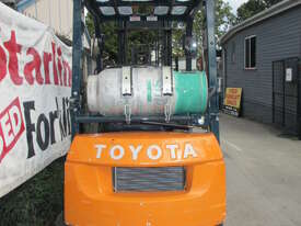 Toyota 1.5 ton Used Forklift, Side Shift - picture2' - Click to enlarge