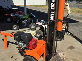 30 Ton Log Splitter with 9HP petrol engine - picture0' - Click to enlarge