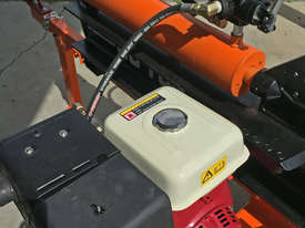 30 Ton Log Splitter with 9HP petrol engine - picture2' - Click to enlarge