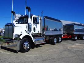 Western Star 4800 FS2 tipper and dog trailer - picture0' - Click to enlarge