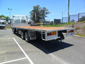 2011 Fuso Fighter FN 2427 Bogie drive - picture2' - Click to enlarge