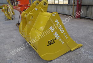 SEC 30-35 Ton GP Bucket for Komatsu PC300/PC350 - Includes Pin, 1550mm Width SEC 30-35 Ton GP Bucket for Komatsu PC300/PC350 - Includes Pin, 1550mm Width