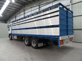 Fuso FV54 Stock/Cattle crate Truck - picture1' - Click to enlarge