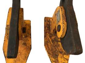 Plate Lifting Clamp 3 Ton x 50 mm Grab Beaver Horizontal QP-A set of 2 - picture0' - Click to enlarge
