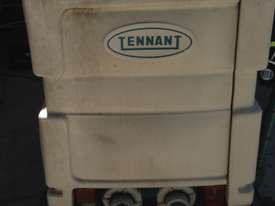 ride on scrubber TENNANT cheap $500 - picture1' - Click to enlarge