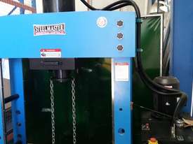 Steelmaster press and stamp for sale - picture0' - Click to enlarge