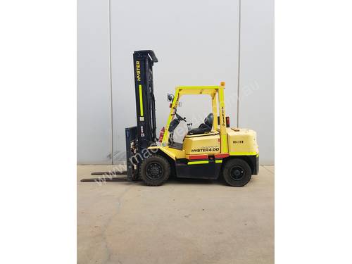 4T Counterbalance Forklift - Low Hours