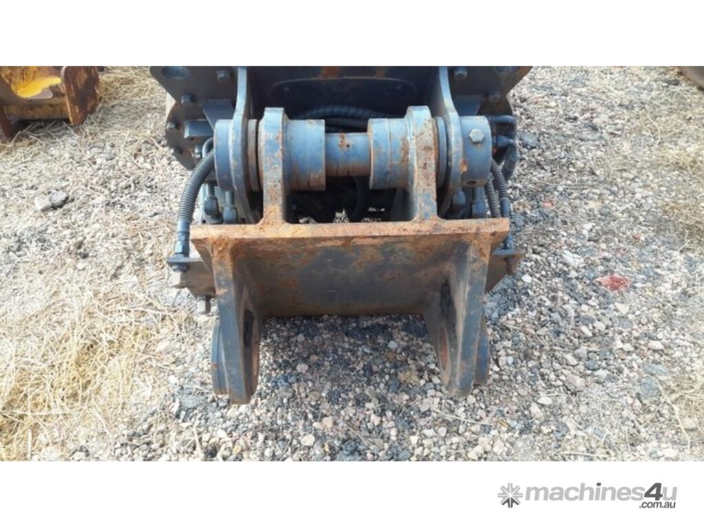 Used Universal Clamshell mud bucket with rotator Excavator Bucket in ...