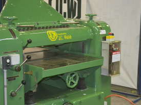 Heavy duty 800mm thicknesser  - picture2' - Click to enlarge