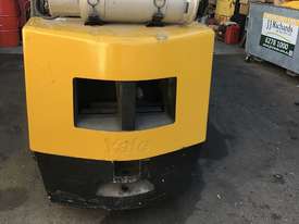 Yale cushion tyres forklift with 6000 mm lift - picture1' - Click to enlarge