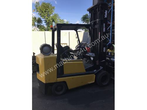 Yale cushion tyres forklift with 6000 mm lift