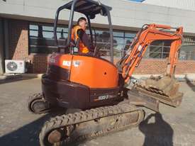 USED 2013 KUBOTA U35-3 EXCAVATOR WITH QUICK HITCH AND 4 BUCKETS - picture0' - Click to enlarge