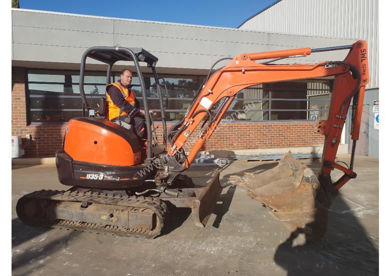 caption USED 2013 KUBOTA U35-3 EXCAVATOR WITH QUICK HITCH AND 4 BUCKETS
