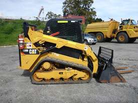 2016 Caterpillar 259D Rubber Tracked Enclosed Compact Track Loader in Auction - picture0' - Click to enlarge