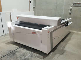SALE - METAL AND NON-METAL 150W CO2 machine - picture0' - Click to enlarge
