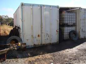WHITE 20' WELDED STEEL SHIPPING CONTAINER - picture0' - Click to enlarge