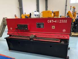 USED CMT HYDRAULIC GUILLOTINE | 4MM CAPACITY | 2500MM LENGTH | SWING BEAM - picture0' - Click to enlarge