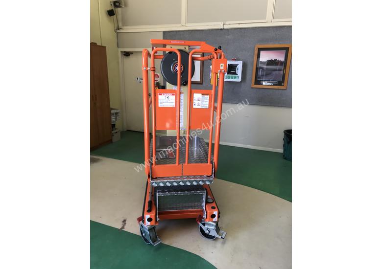 New 2018 jlg New JLG EcoLift 70 NonPowered Vertical Lift Personnel