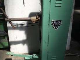 Aston 15kva Spot Welder - picture0' - Click to enlarge