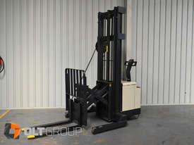 CROWN WR30TL174 WALKIE REACH TRUCK  - picture0' - Click to enlarge