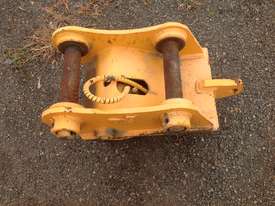 TE Excavator Hydraulic Quick Hitch  - picture0' - Click to enlarge