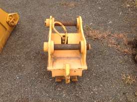 TE Excavator Hydraulic Quick Hitch  - picture0' - Click to enlarge