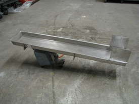 Vibrating Vibratory Tray Feeder - picture0' - Click to enlarge
