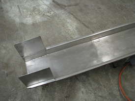 Vibrating Vibratory Tray Feeder - picture1' - Click to enlarge