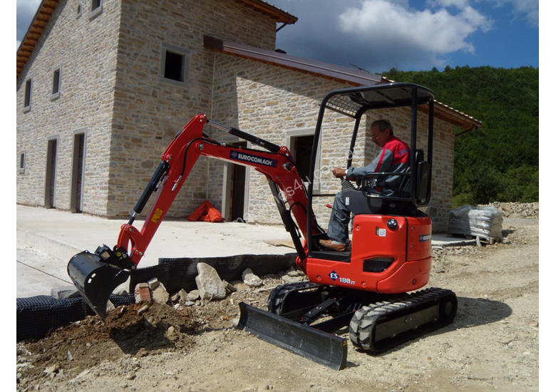 caption Eurocomach ES 180ZT (Unused)