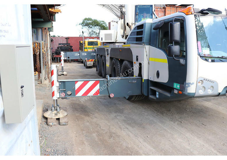 caption 2011 TEREX AC100-4/L ALL TERRAIN CRANE