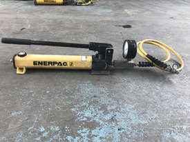Enerpac Hydraulic Hand Pump with GP-10B Gauge & Hose P392 - picture0' - Click to enlarge