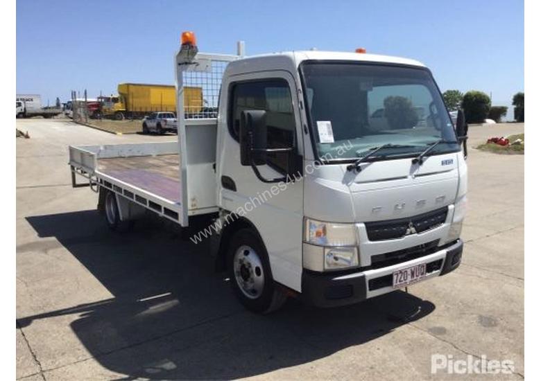 caption 2016 Mitsubishi Canter 515