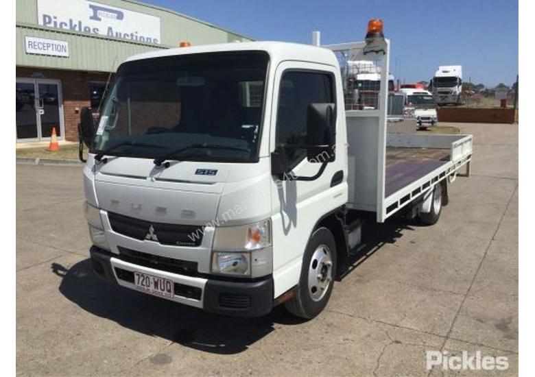 caption 2016 Mitsubishi Canter 515