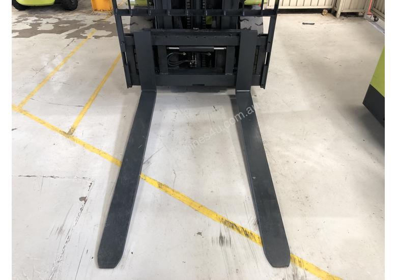 caption CLARK C50SL Counterbalance 5.0 Tonne LPG Forklift