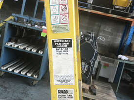 Guardall Platform Ladder 1.8m Fiberglass FA12-106 - picture2' - Click to enlarge