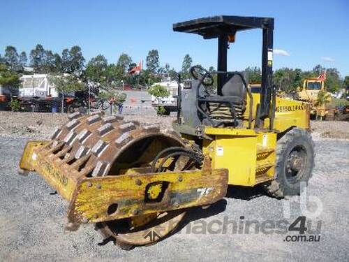 INGERSOLL-RAND SD70F Vibratory Padfoot Compactor