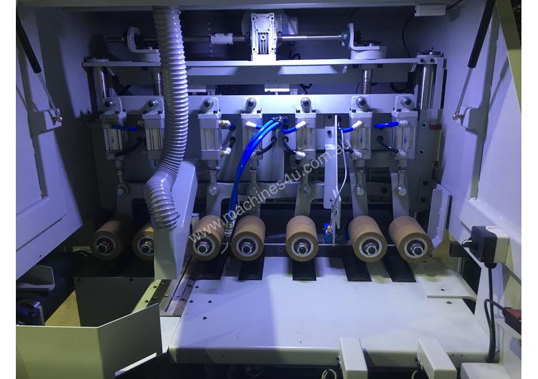 caption Semi Optimizing Docking Saw - C Series