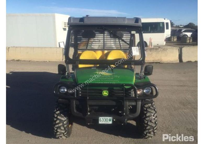 caption 2015 John Deere Gator 825i