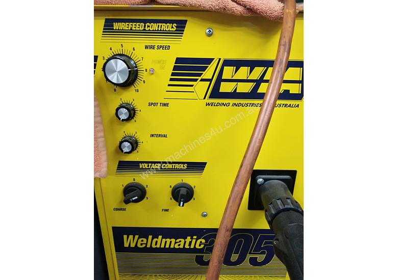 caption WIA Weldmaster 305 Welder