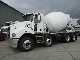 MACK COCRETE MIXER - picture0' - Click to enlarge